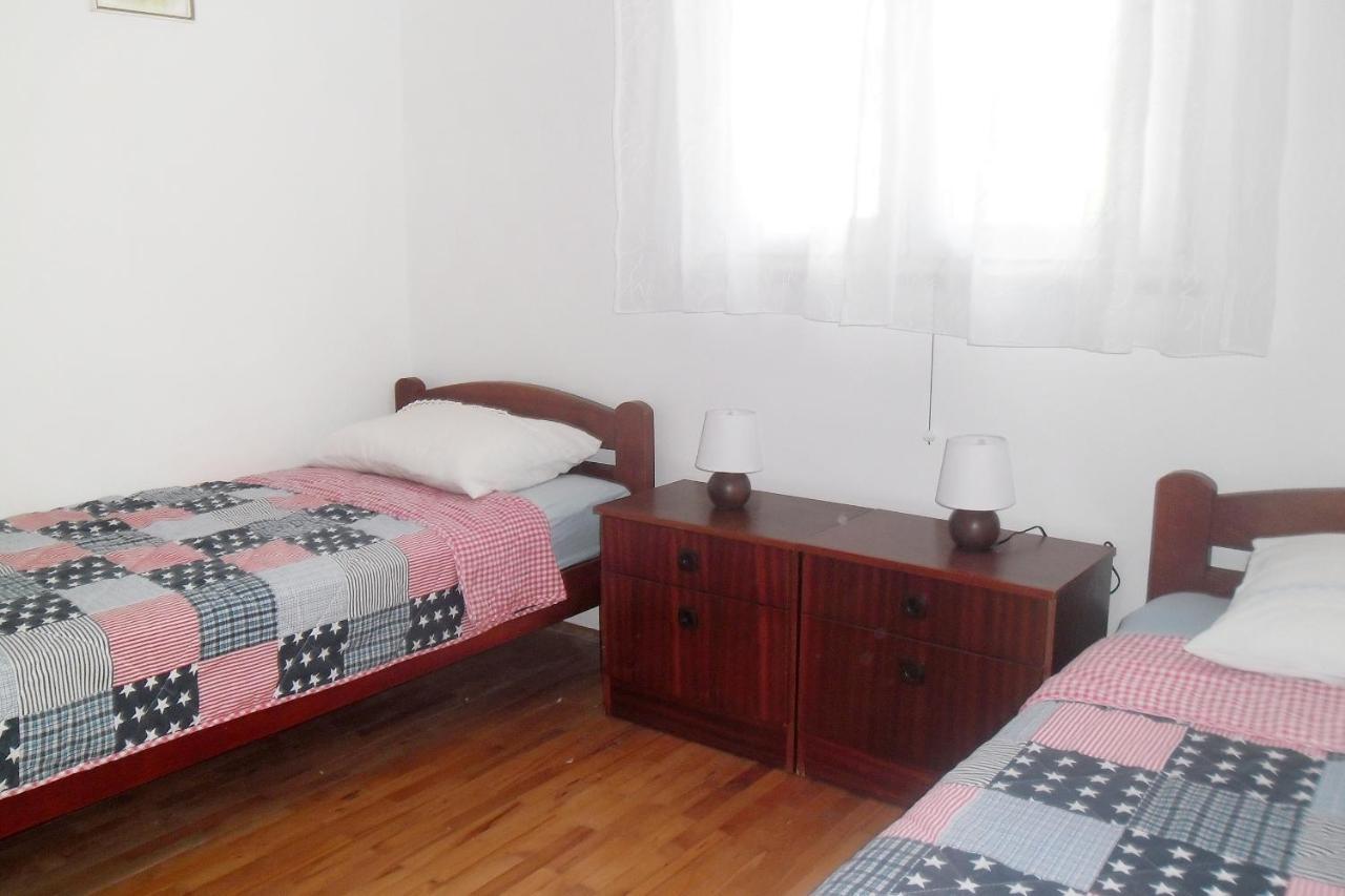 Apartments By The Sea Splitska, Brac - 2923 Postira Exterior foto